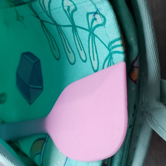 NWT Earthbound 4 piece kitchen set - Picture 4 of 5